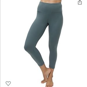 90 DEGREE HIGH WAIST CAPRI LEGGINGS SIZE S SAGE